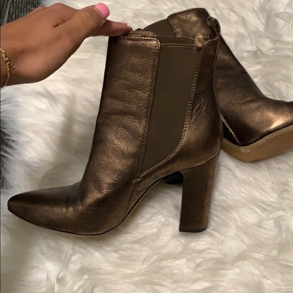 ❌SOLD ❌Vince Camuto boots great color - Picture 2 of 5
